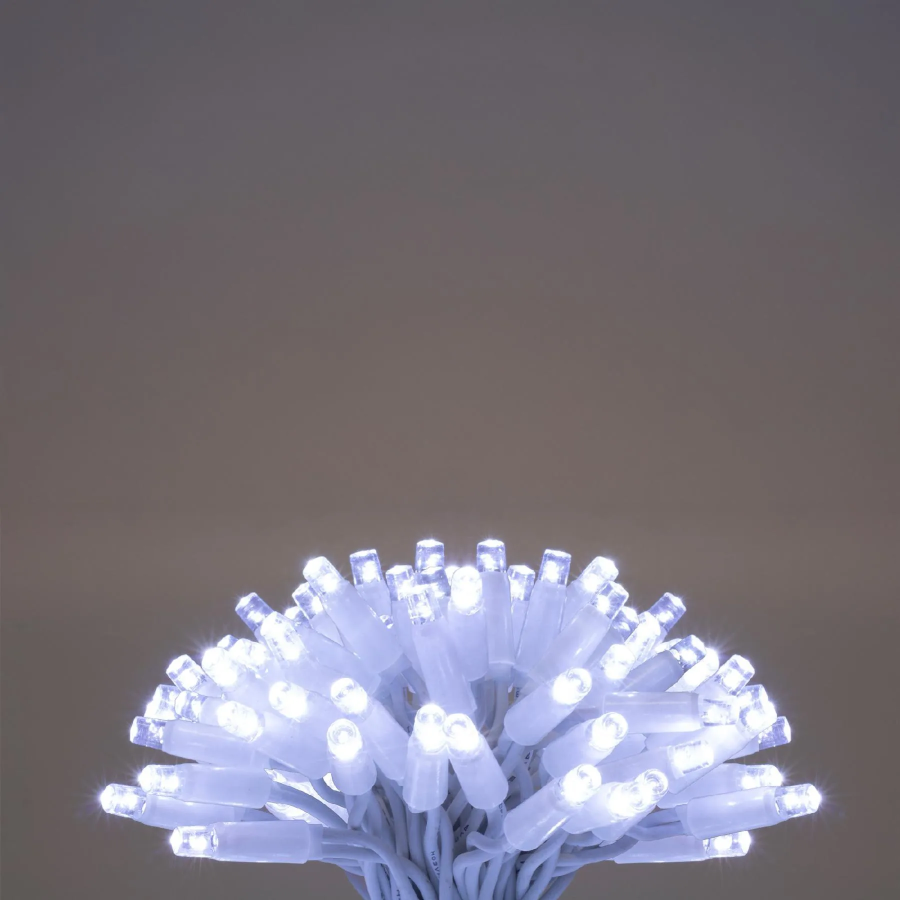 Spojovateľný svietiaci reťazec, 200 LED, biely kábel, na vonkajšie použitie – Obrázok 2