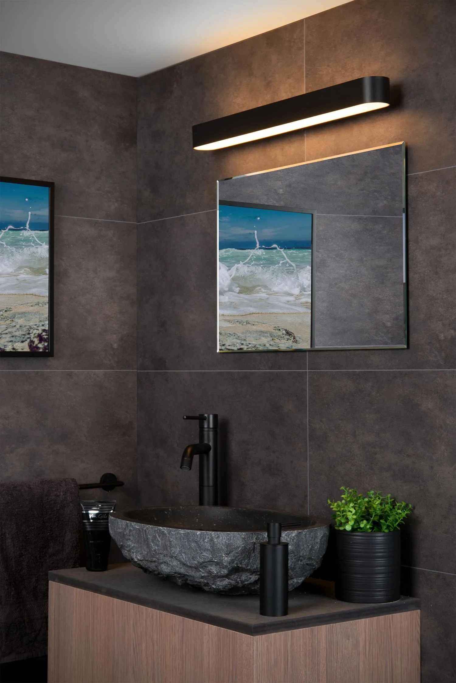 MADELON – Nástenné svietidlo do kúpeľne – LED – 1x9 W, 2700 K – IP44 – čierne – Obrázok 4