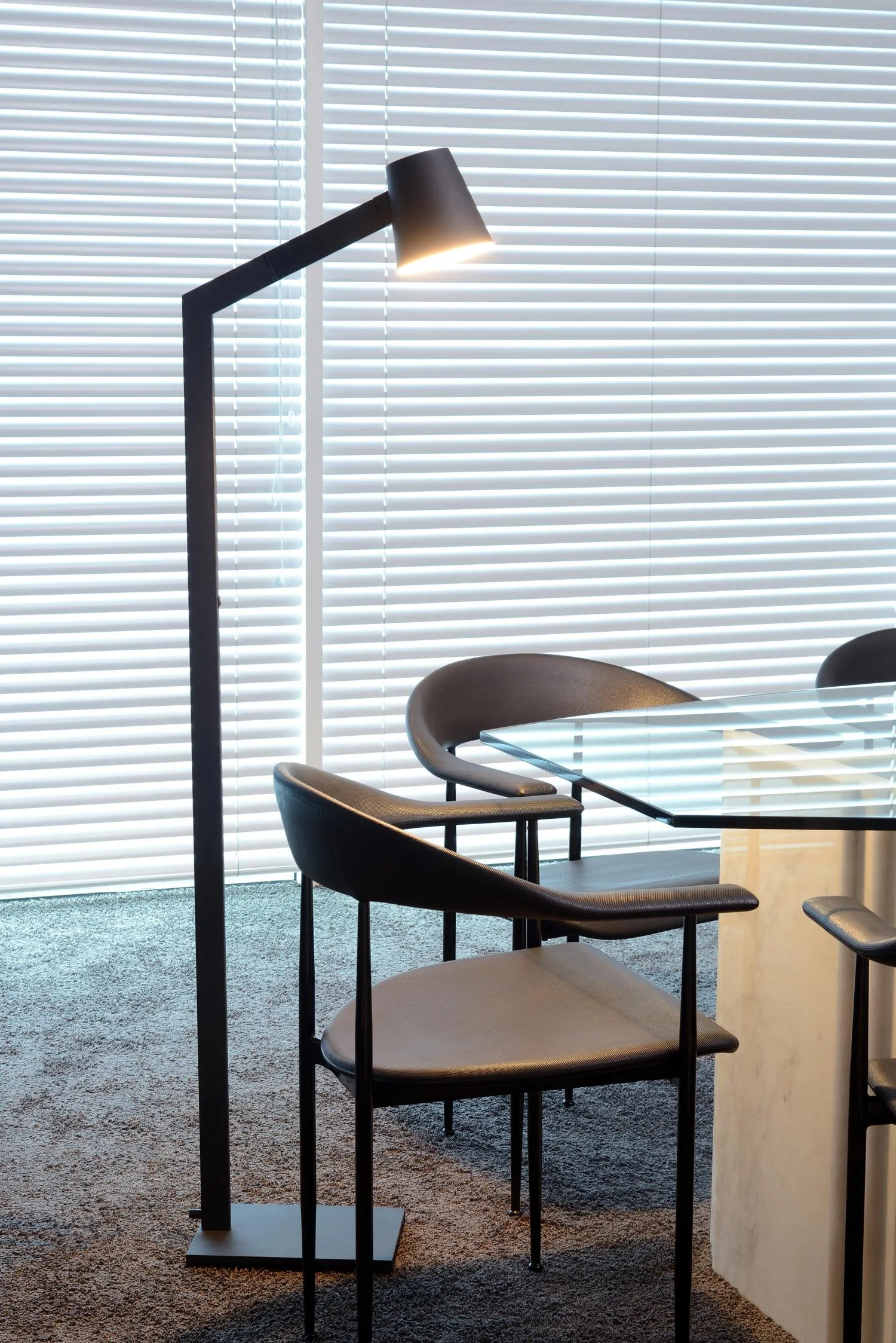 MIZUKO - Podlahová čítacia lampa - Ø 13 cm - 1xE14 - čierna – Obrázok 5