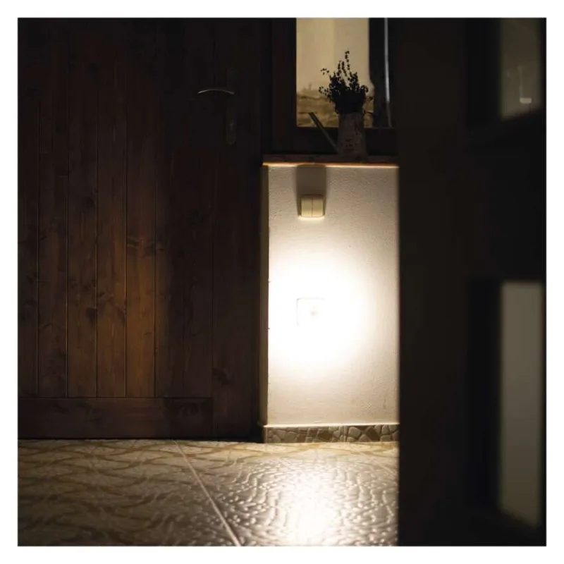 LED nočné svetlo P3314 s fotosenzorom do zásuvky – Obrázok 9