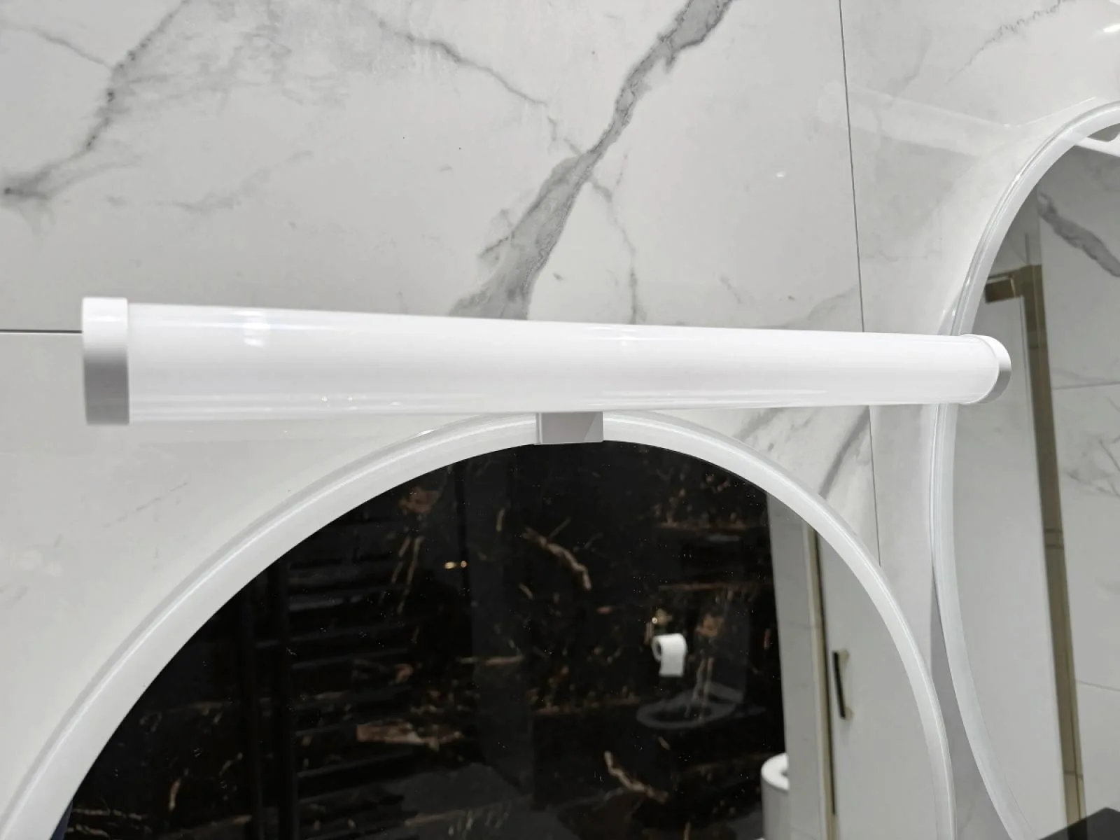 LED kúpeľňové svietidlo 10W / IP44 / 450 / 4000K - LNL7721/WH – Obrázok 4
