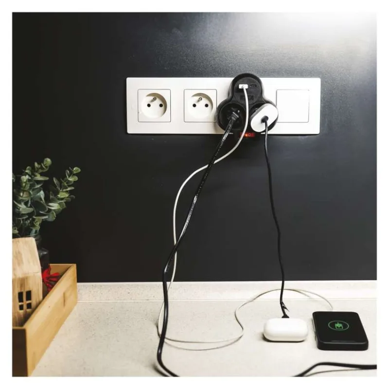 Rozbočovacia zásuvka 2×, vyp., 1×USB-A+1×USB-C, čierna – Obrázok 10