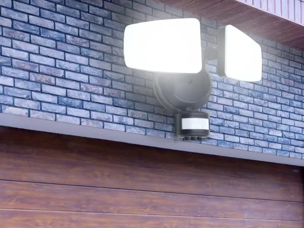 Vonkajší čierny LED reflektor s PIR senzorom 24W / 3000K / 4000K / 6000K - LFX025 – Obrázok 14
