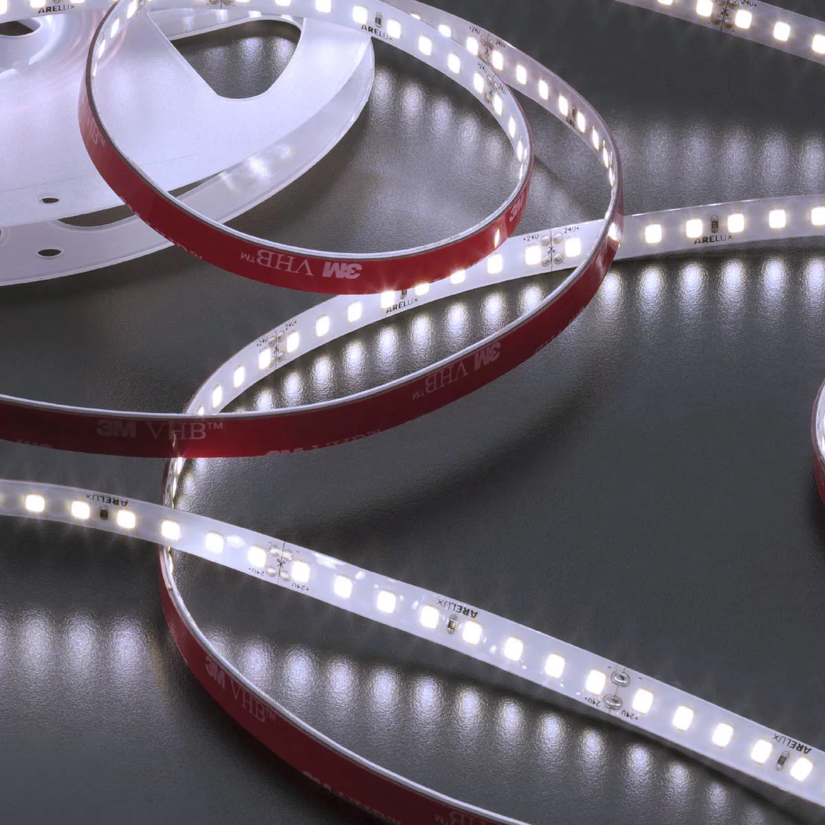 XRIBO IP66 5m/reel LEDS STRIP 12W/m 128 LED/m 24V DC CRI.80 >115°